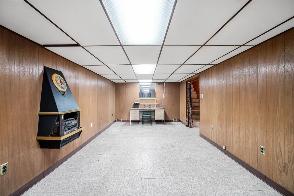 80 Overland Street Manchester NH 03103