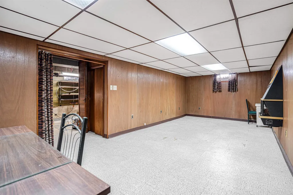 80 Overland Street Manchester NH 03103