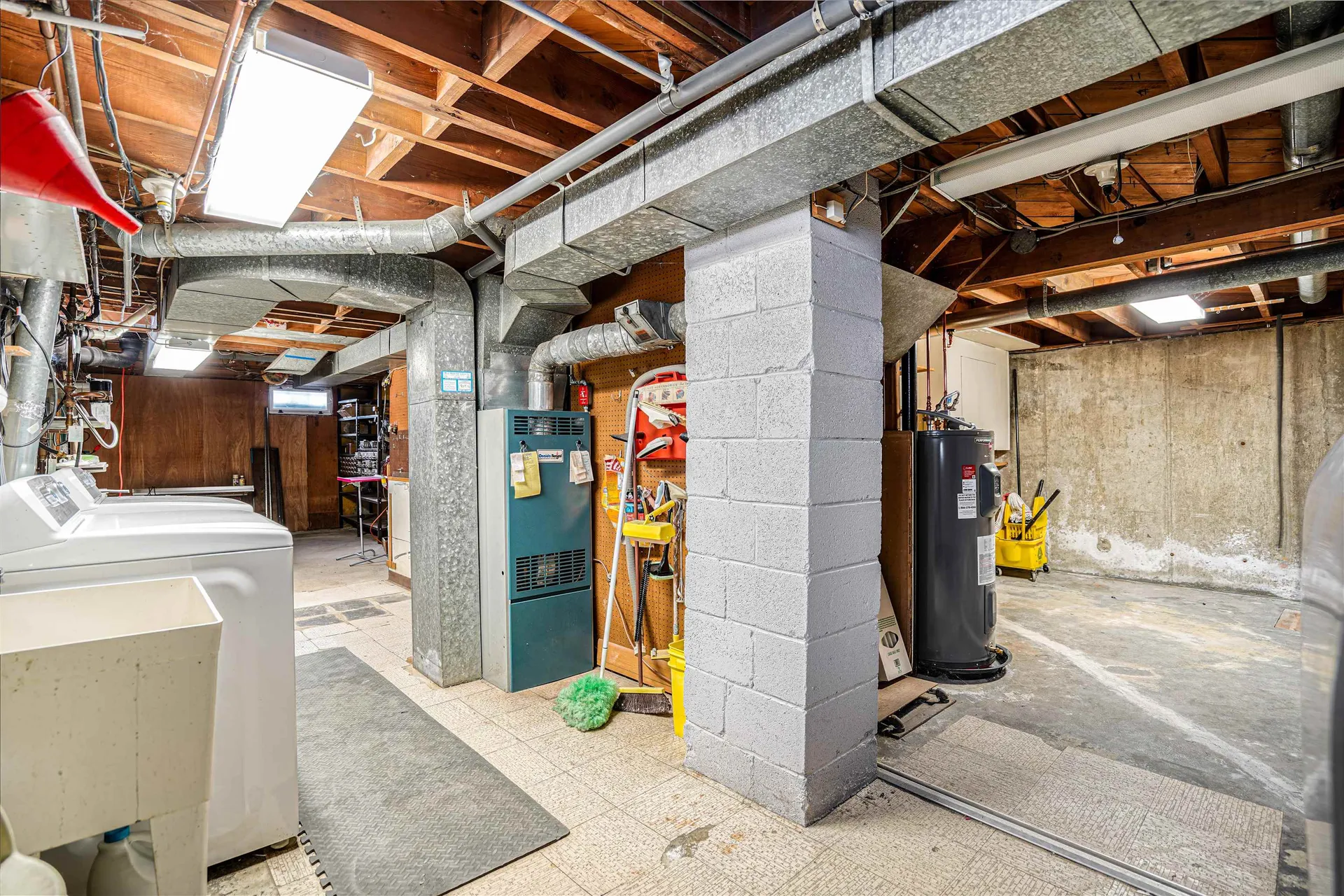 80 Overland Street Manchester NH 03103