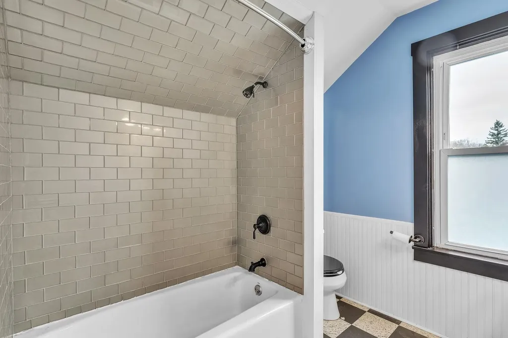 60 Richardson Avenue Northfield VT 05663