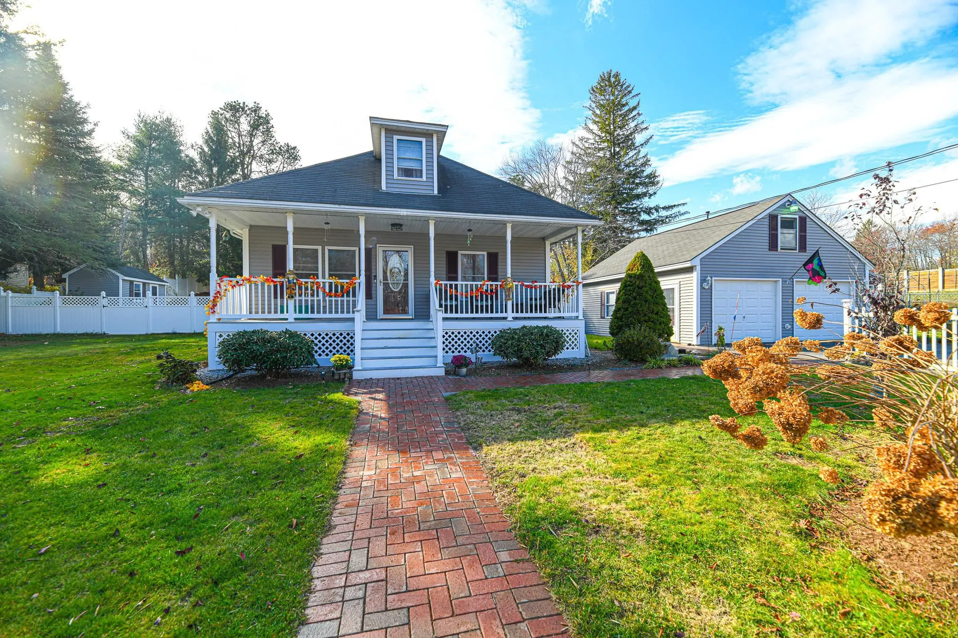 11 Allen Avenue Auburn NH 03032