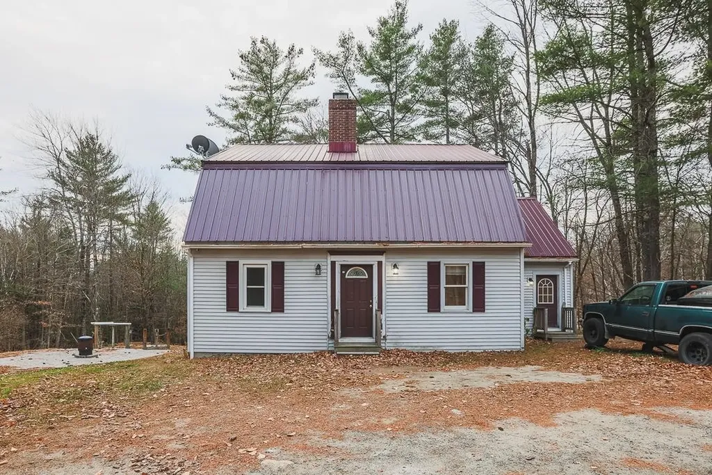 348 Windsor Road Hillsborough NH 03244