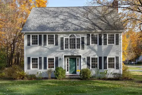 10 Hagan Drive Essex VT 05452