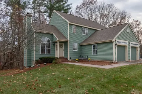 9 Molly Lane Atkinson NH 03811