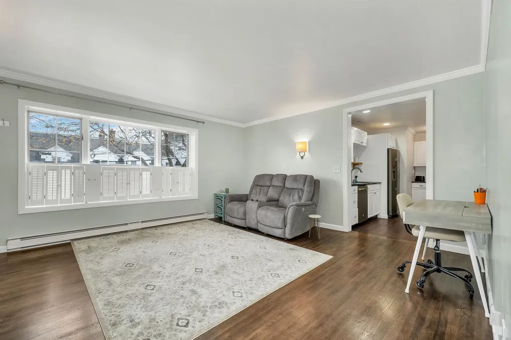 98 North Main Street Wolfeboro NH 03894