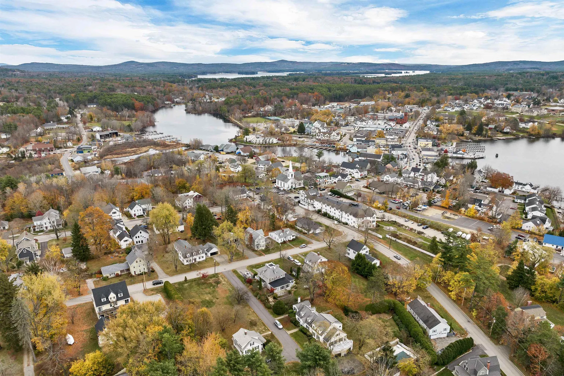 98 North Main Street Wolfeboro NH 03894