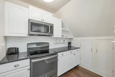 98 North Main Street Wolfeboro NH 03894