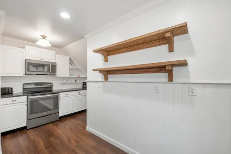 98 North Main Street Wolfeboro NH 03894