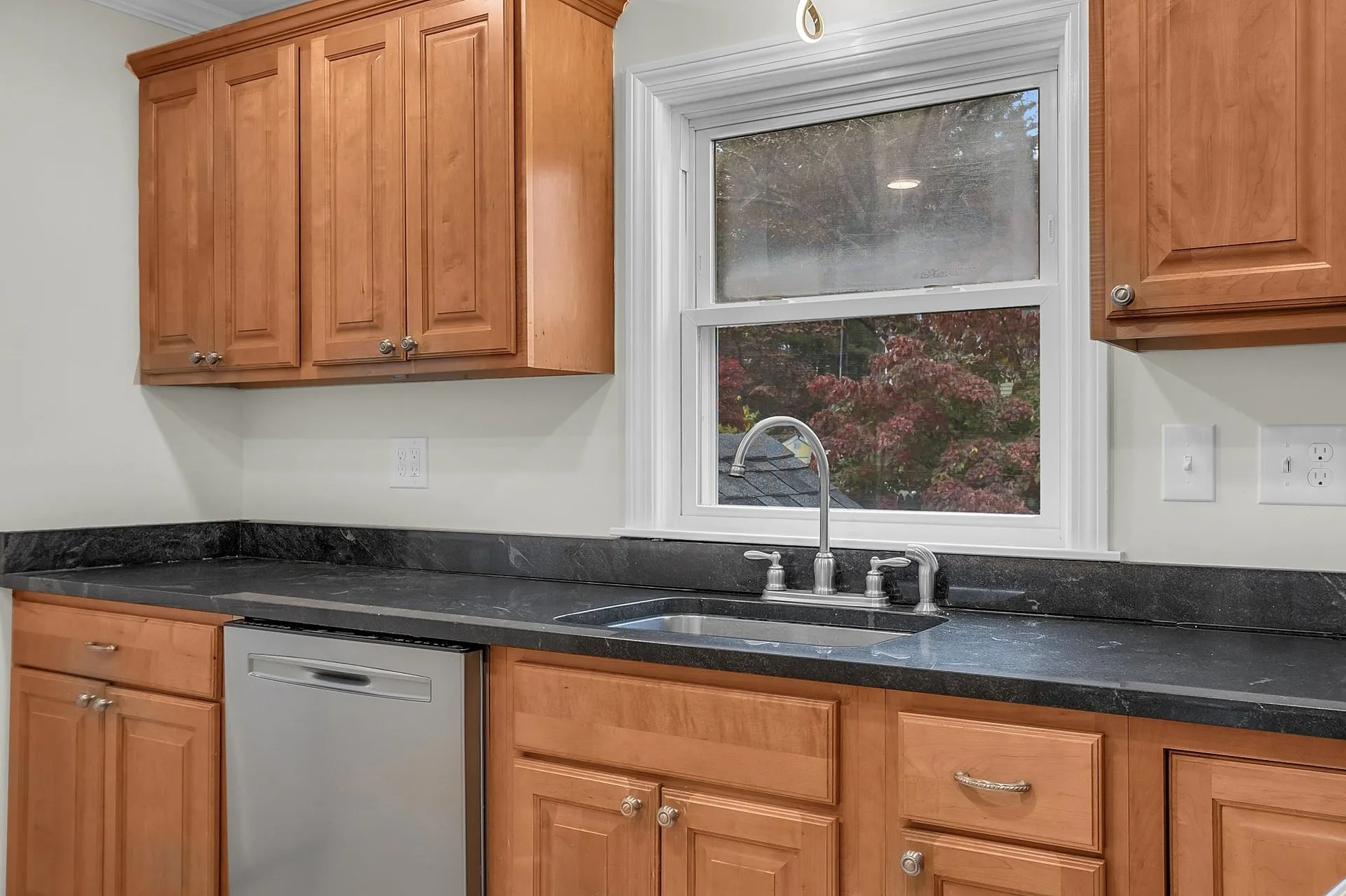 9 Plains Road Bedford NH 03110