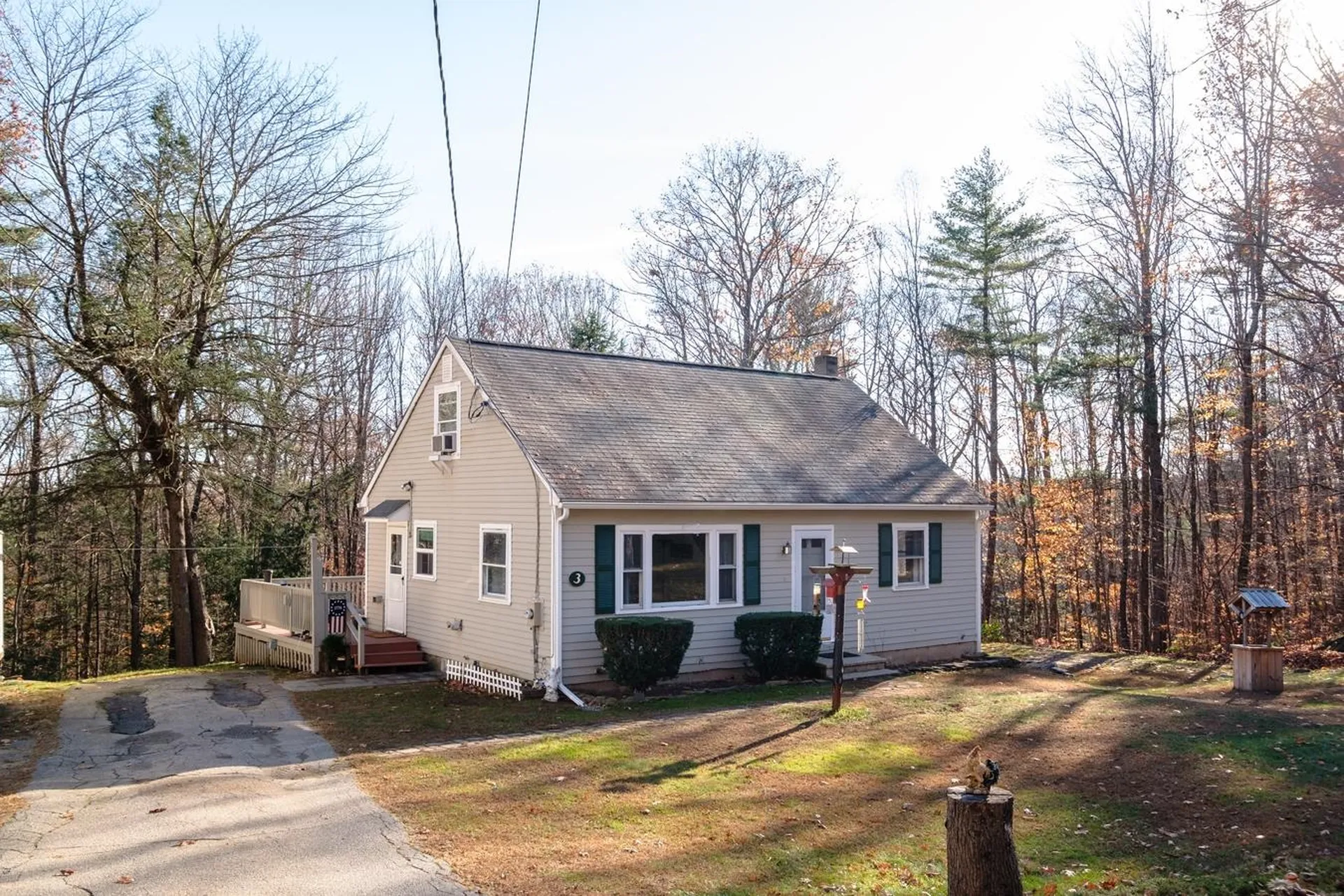 3 Oak Drive Raymond NH 03077