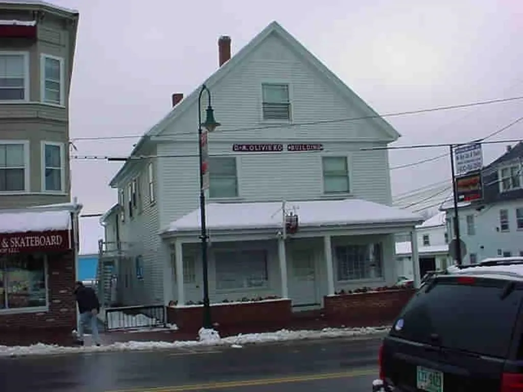 42 West Broadway Street Derry NH 03038