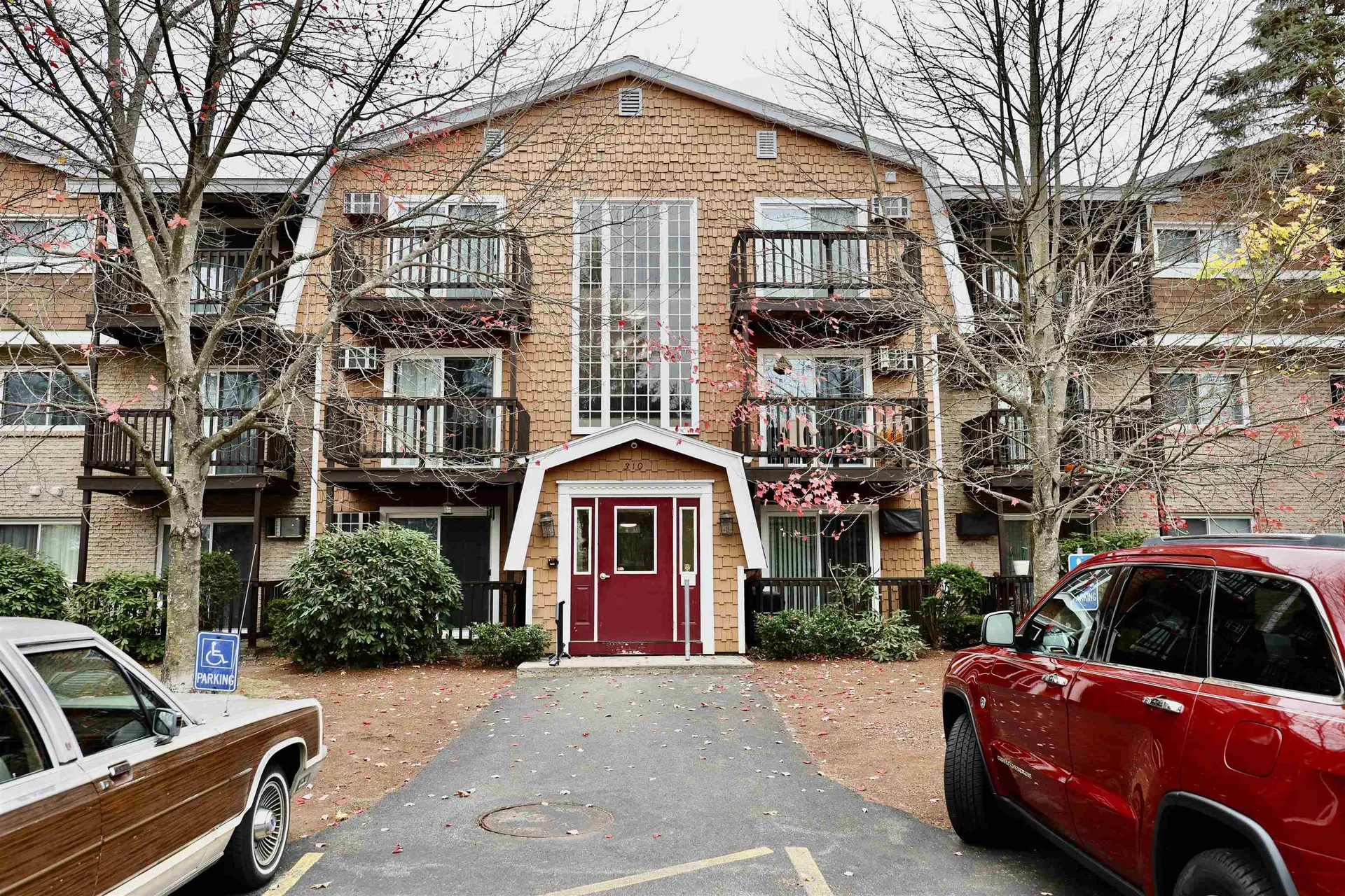 310 Brook Village Road Nashua NH 03062