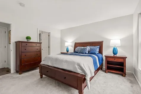 19 Pleasant Street Windham NH 03087