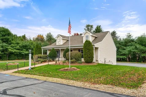 19 Pleasant Street Windham NH 03087