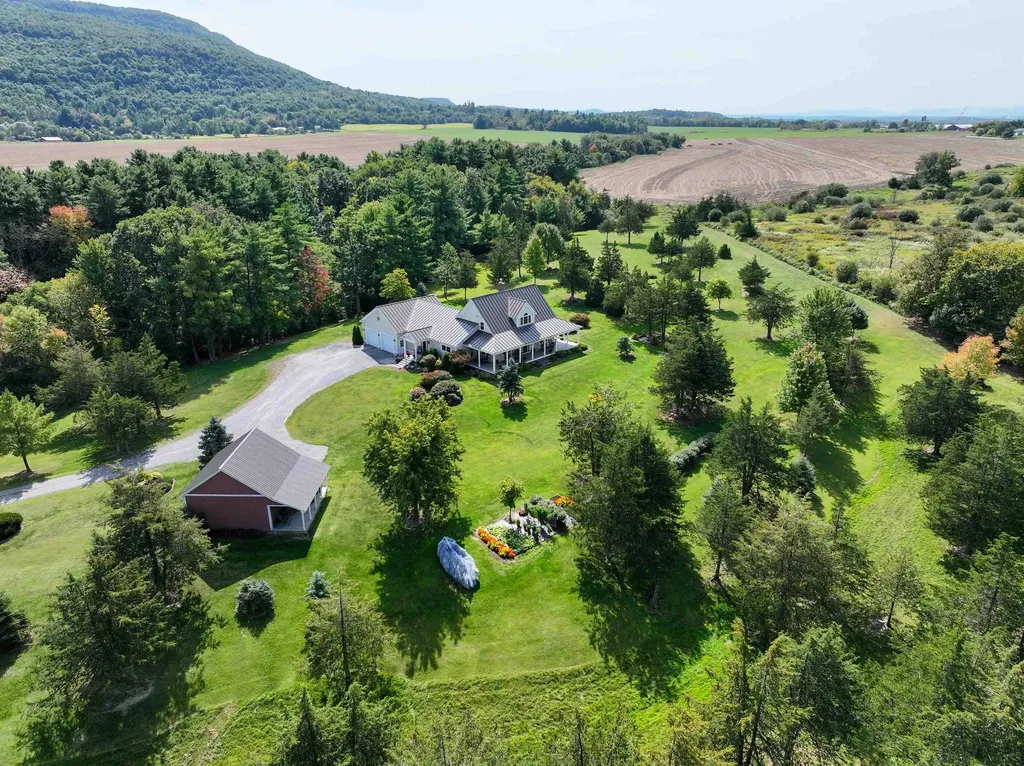 2561 Vt Route 17 Addison VT 05491