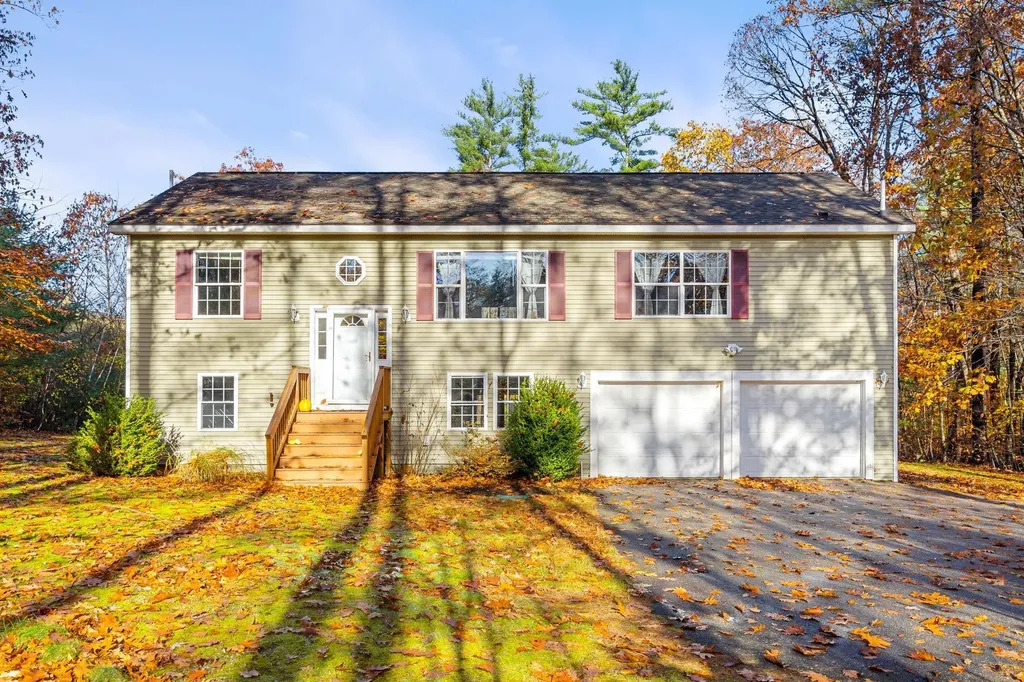 10 Amanda Street Rochester NH 03867
