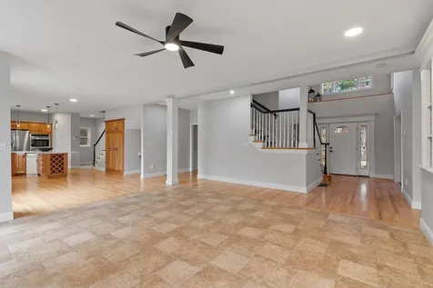 57 Windsor Boulevard Londonderry NH 03053