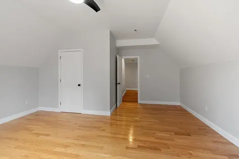 57 Windsor Boulevard Londonderry NH 03053
