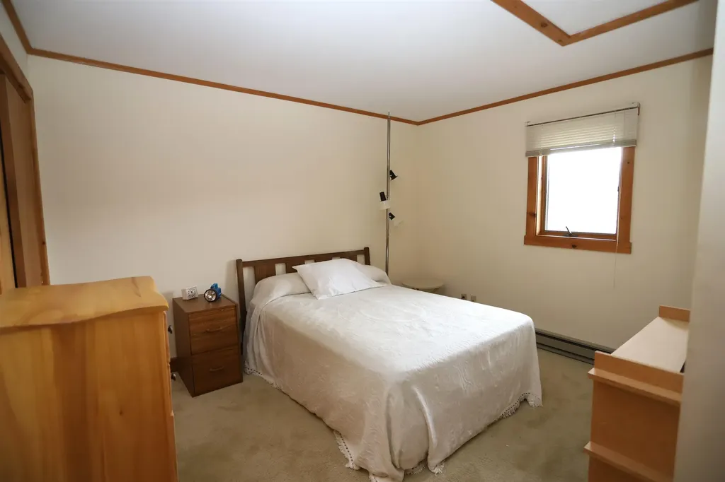 399 Holbrook Bay Commons Newport Town VT 05857