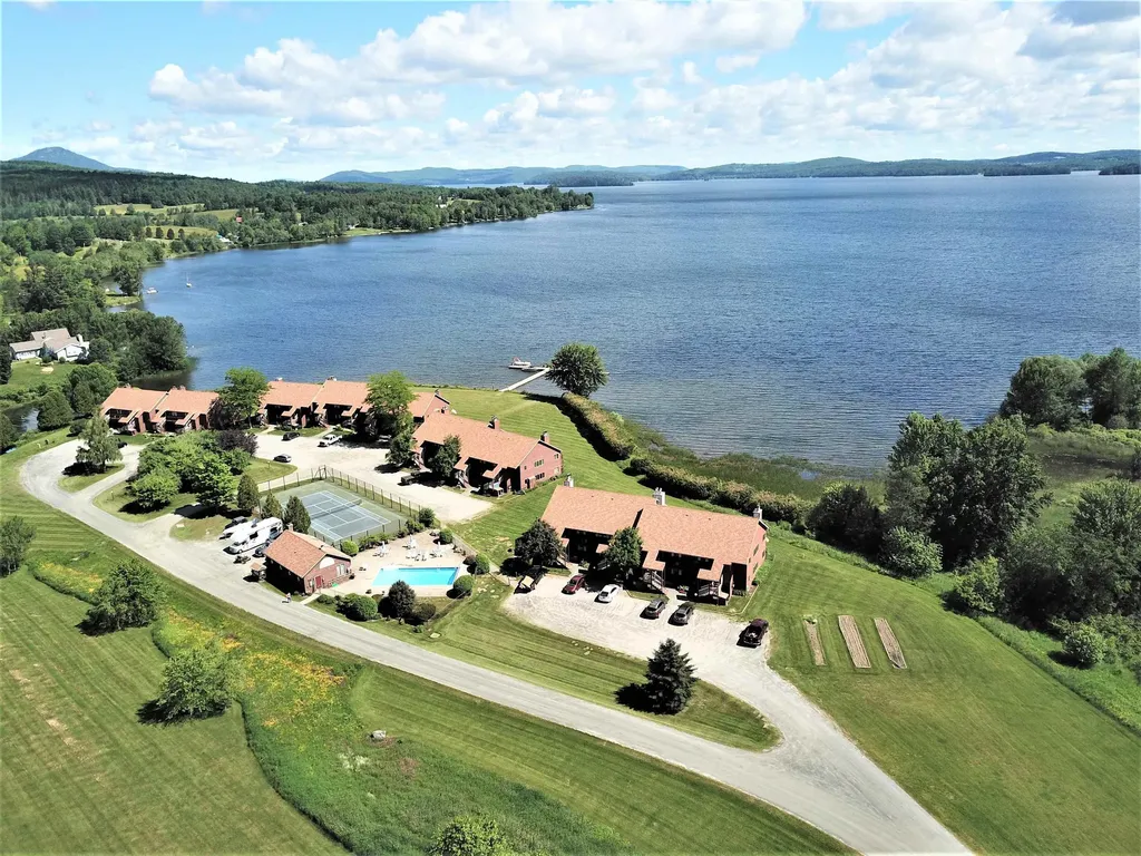 399 Holbrook Bay Commons Newport Town VT 05857