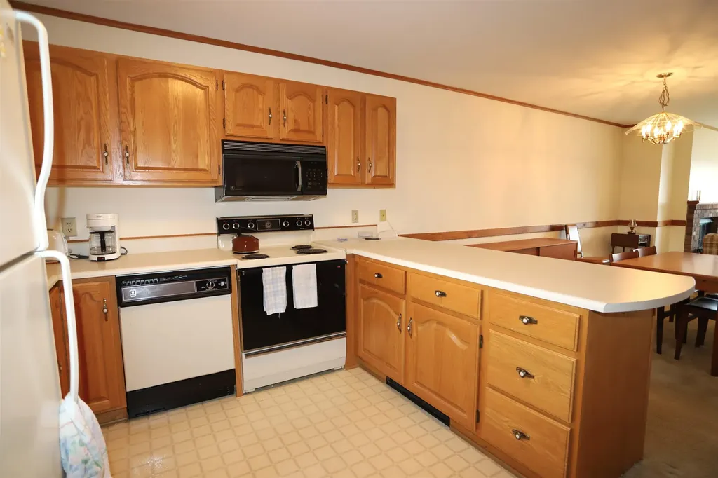 399 Holbrook Bay Commons Newport Town VT 05857