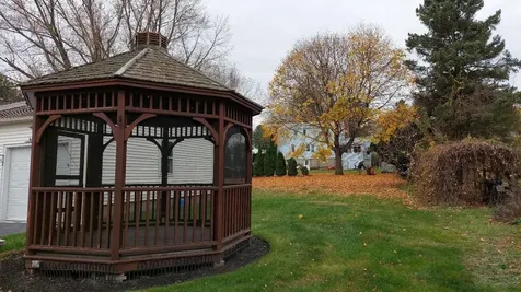 10 Riverside Drive Dover NH 03820