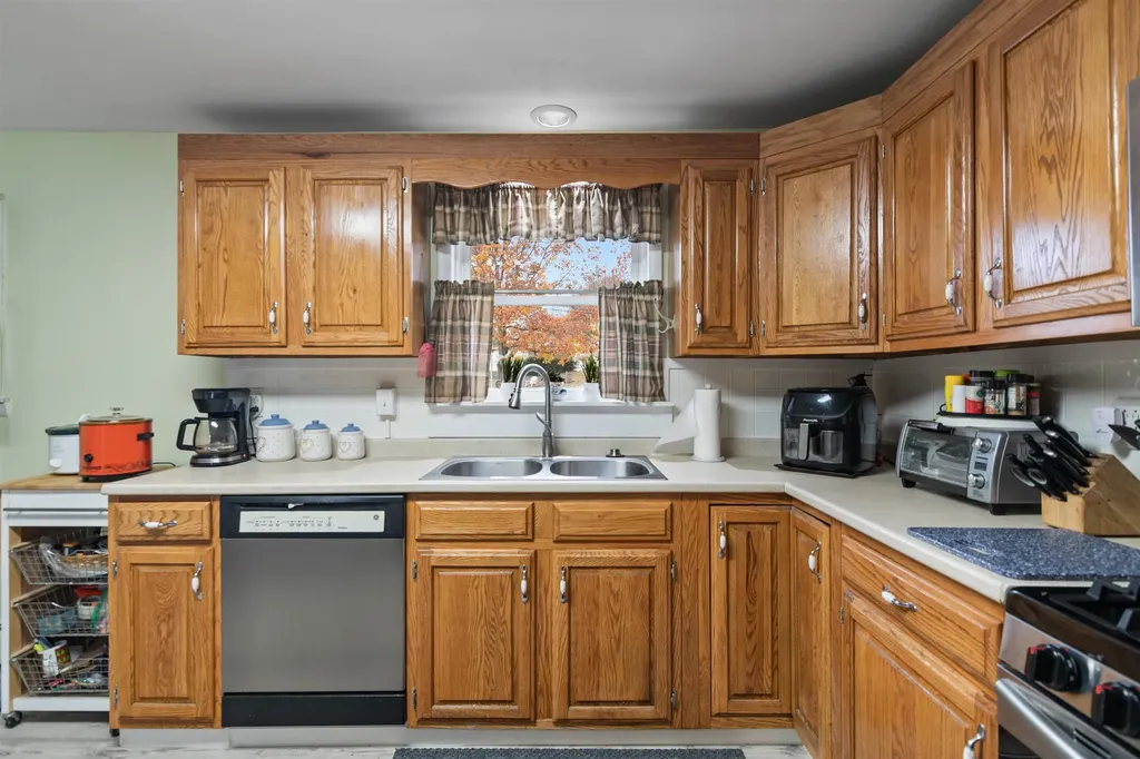 302 Lafountain Street Winooski VT 05404