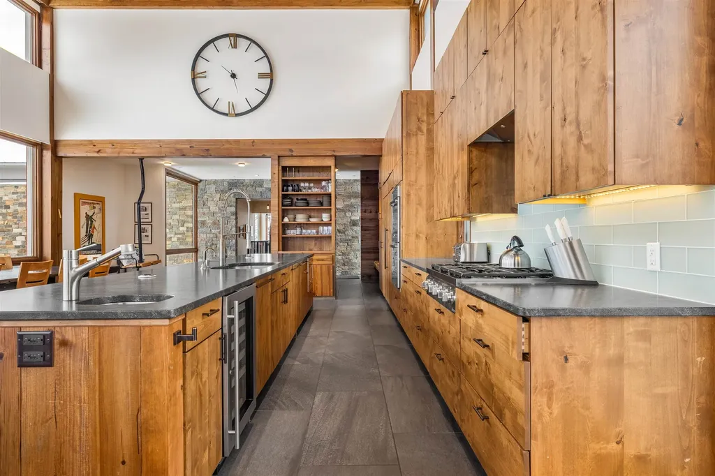 64 Tamarack Road Stratton VT 05155