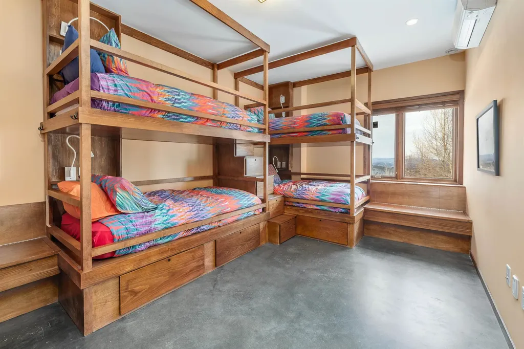 64 Tamarack Road Stratton VT 05155