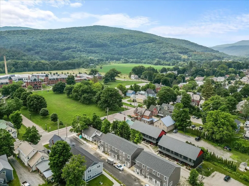 35 Gardner Lane Waterbury VT 05676