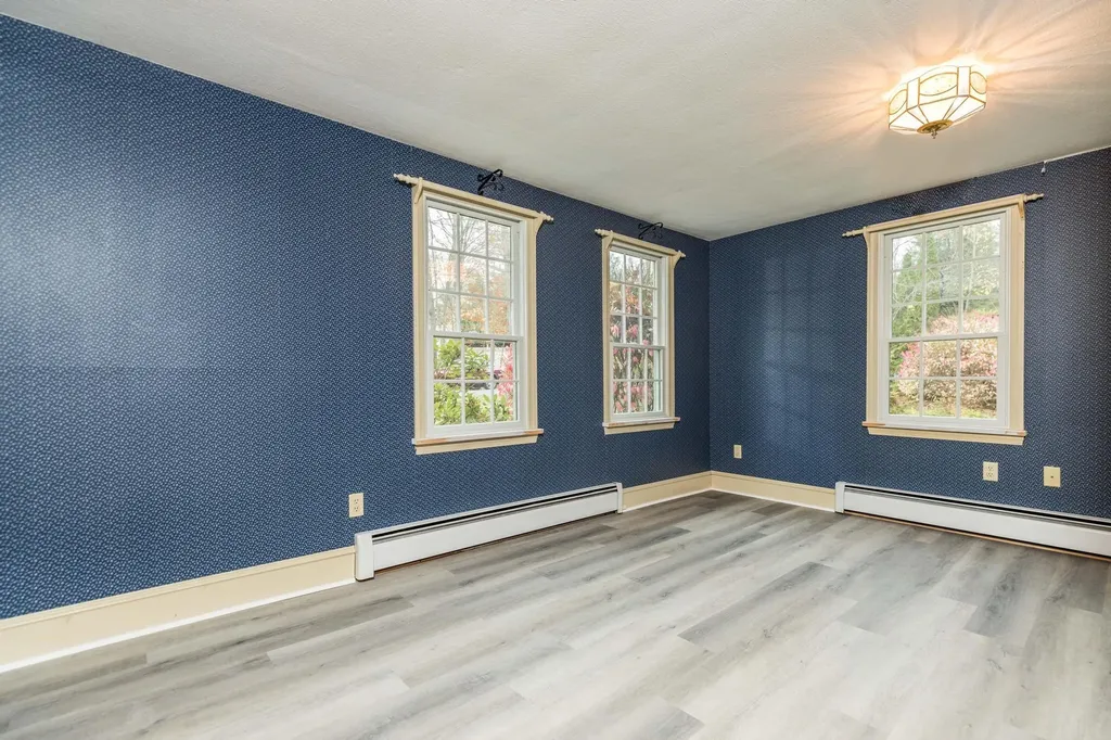 5 Edgewood Lane Rochester NH 03867