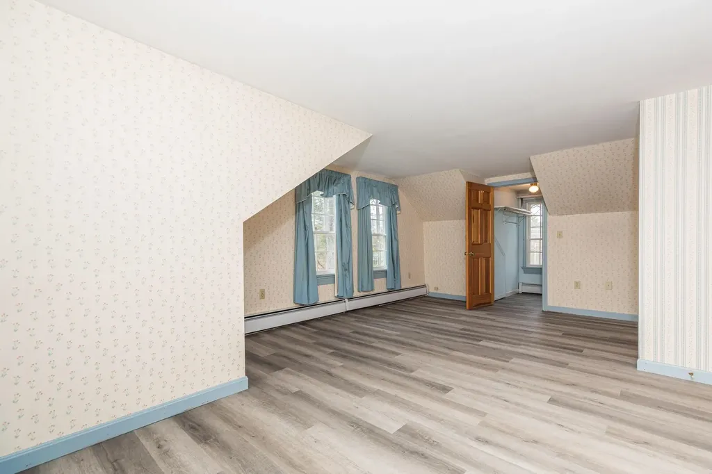 5 Edgewood Lane Rochester NH 03867