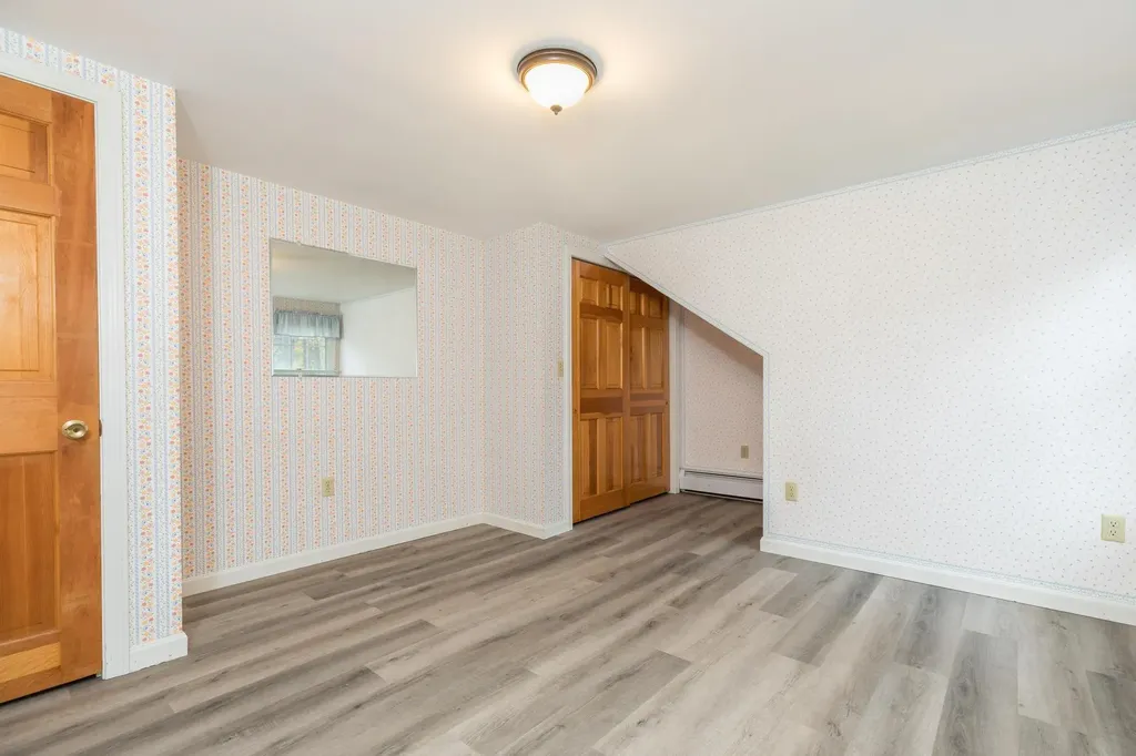 5 Edgewood Lane Rochester NH 03867