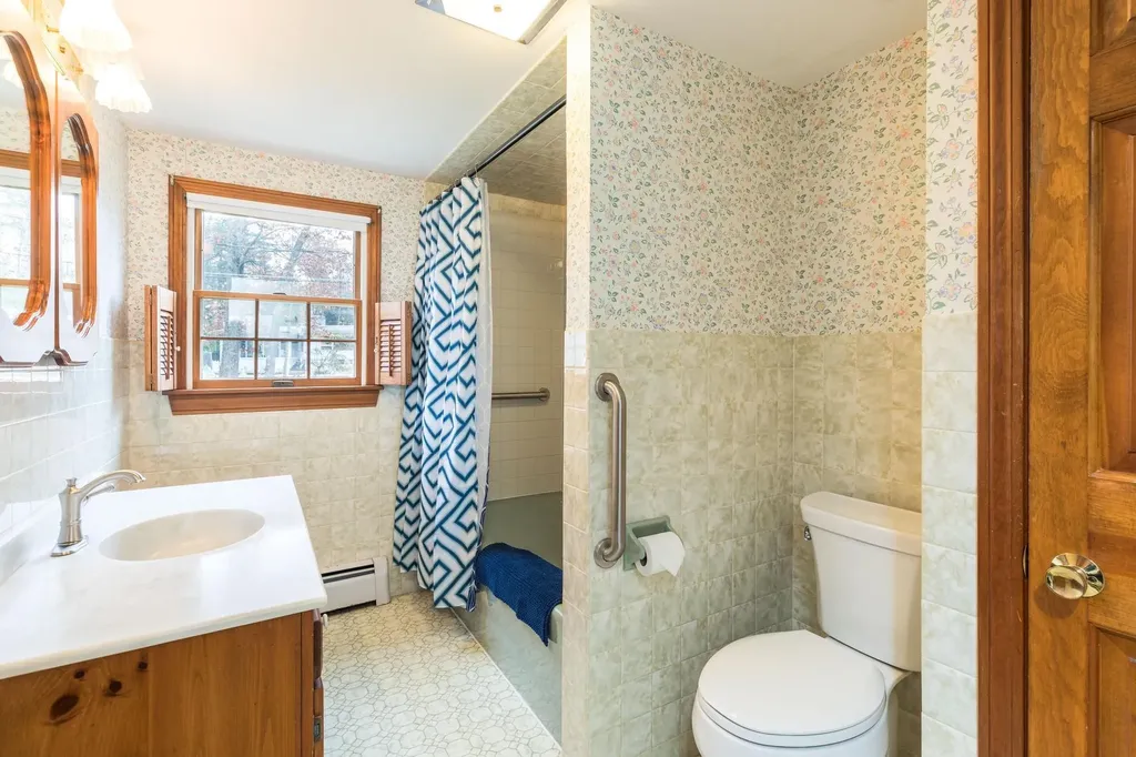 5 Edgewood Lane Rochester NH 03867