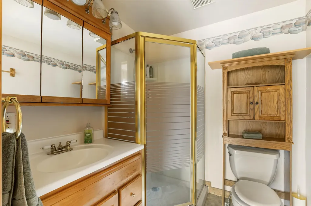 85 Angels Road Colebrook NH 03576