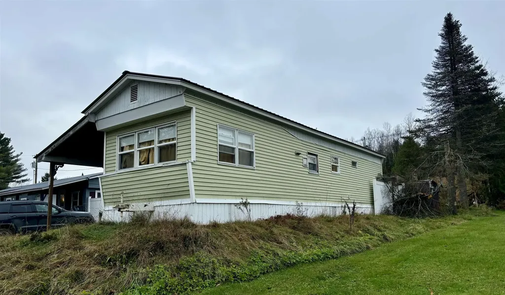 128 Caspian Avenue Hardwick VT 05843