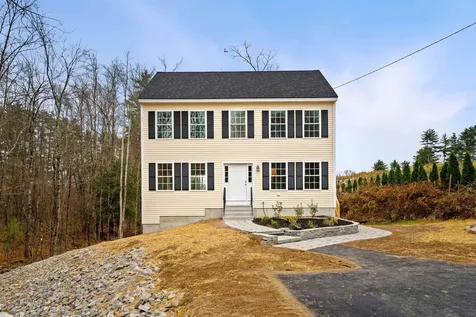 31 Queen Street Boscawen NH 03303