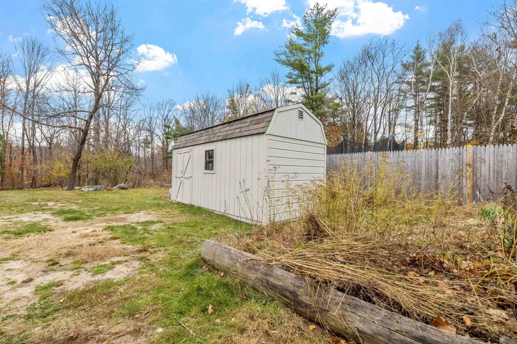 385 N. Main Street Wolfeboro NH 03894