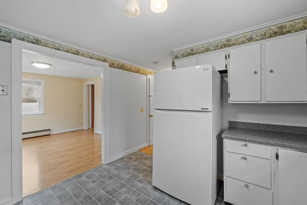 385 N. Main Street Wolfeboro NH 03894