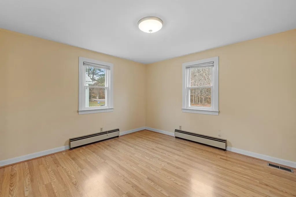 385 N. Main Street Wolfeboro NH 03894