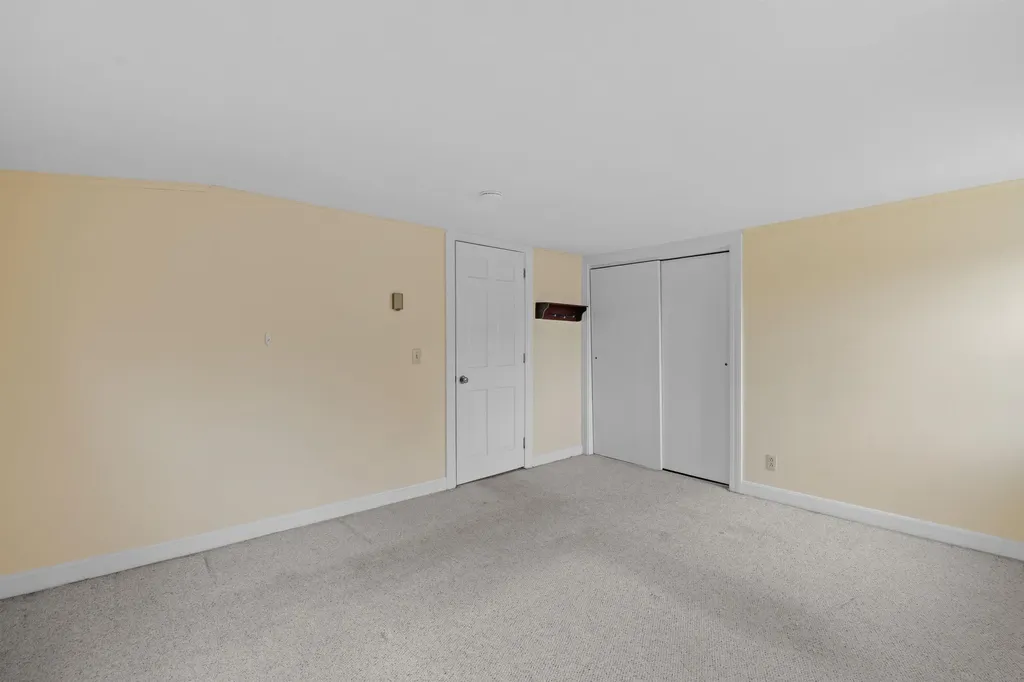 385 N. Main Street Wolfeboro NH 03894