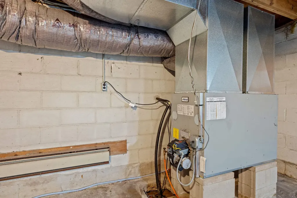 385 N. Main Street Wolfeboro NH 03894