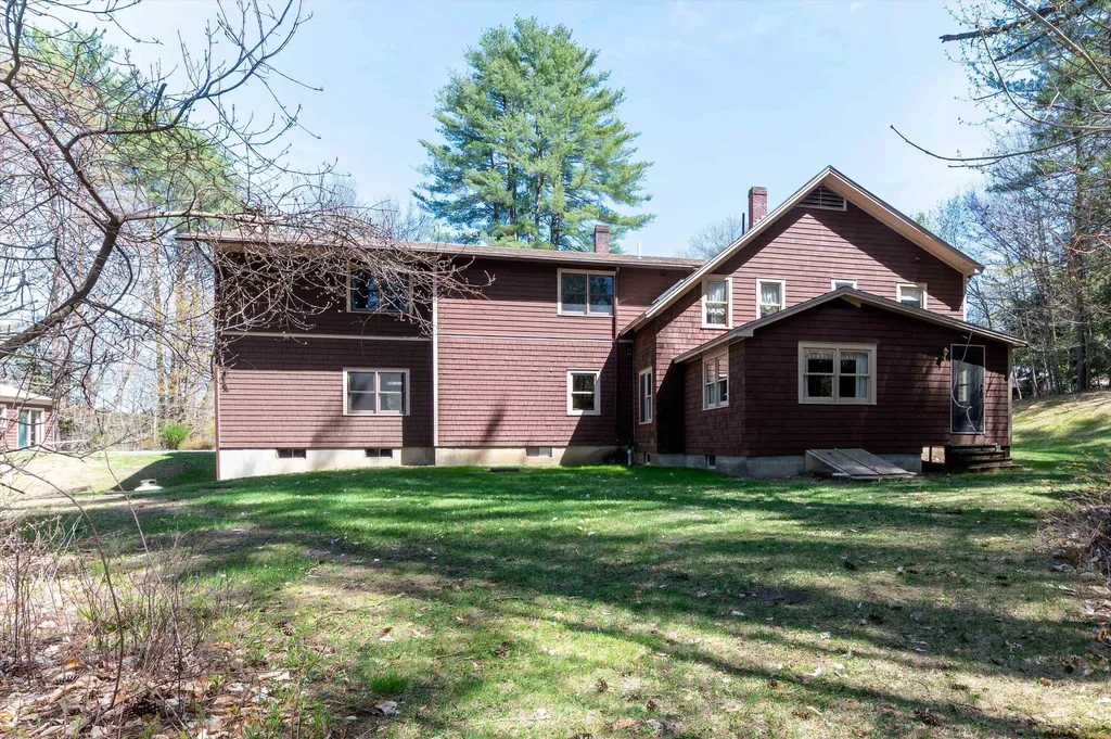 37 Breezy Hill Road Springfield VT 05156-0000