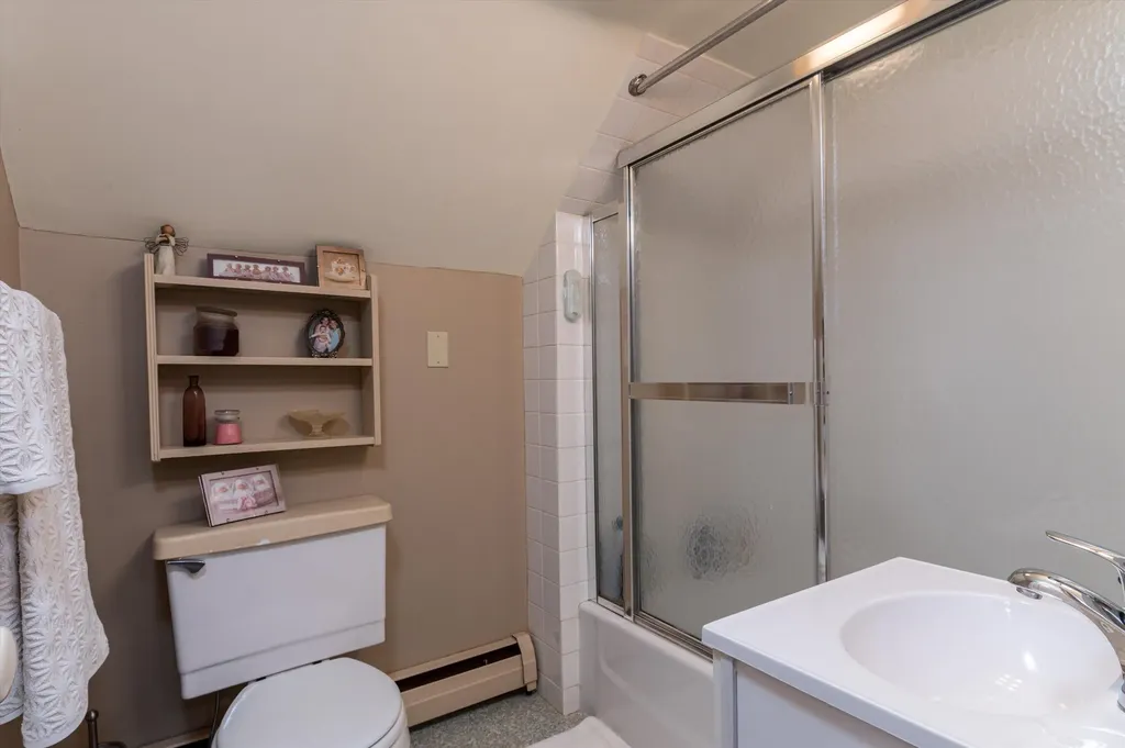 37 Breezy Hill Road Springfield VT 05156-0000