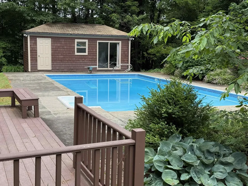 37 Breezy Hill Road Springfield VT 05156-0000