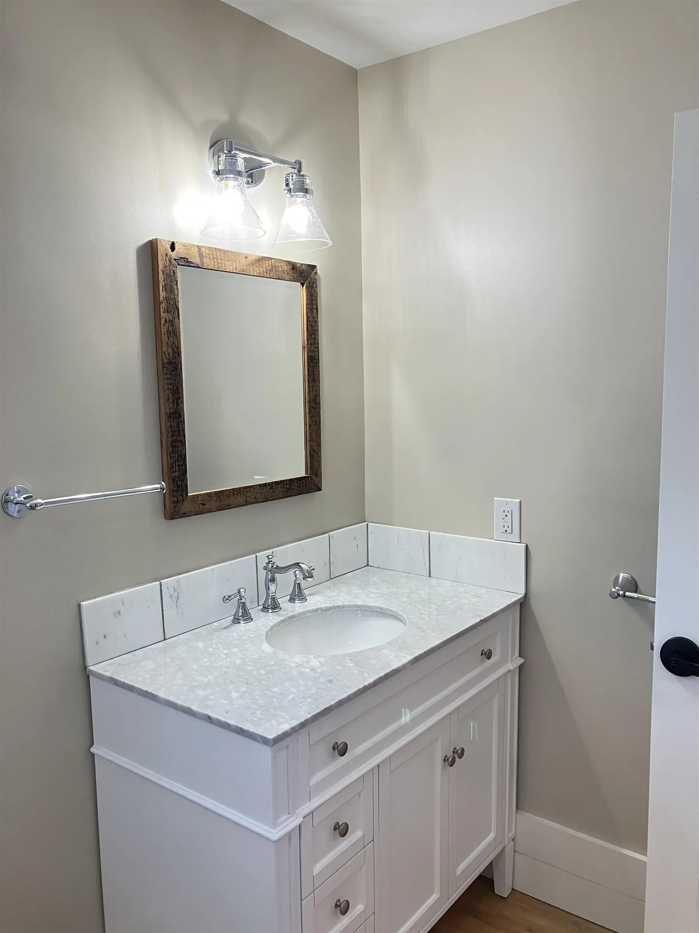 42 Potato Barn Lane Walpole NH 03608