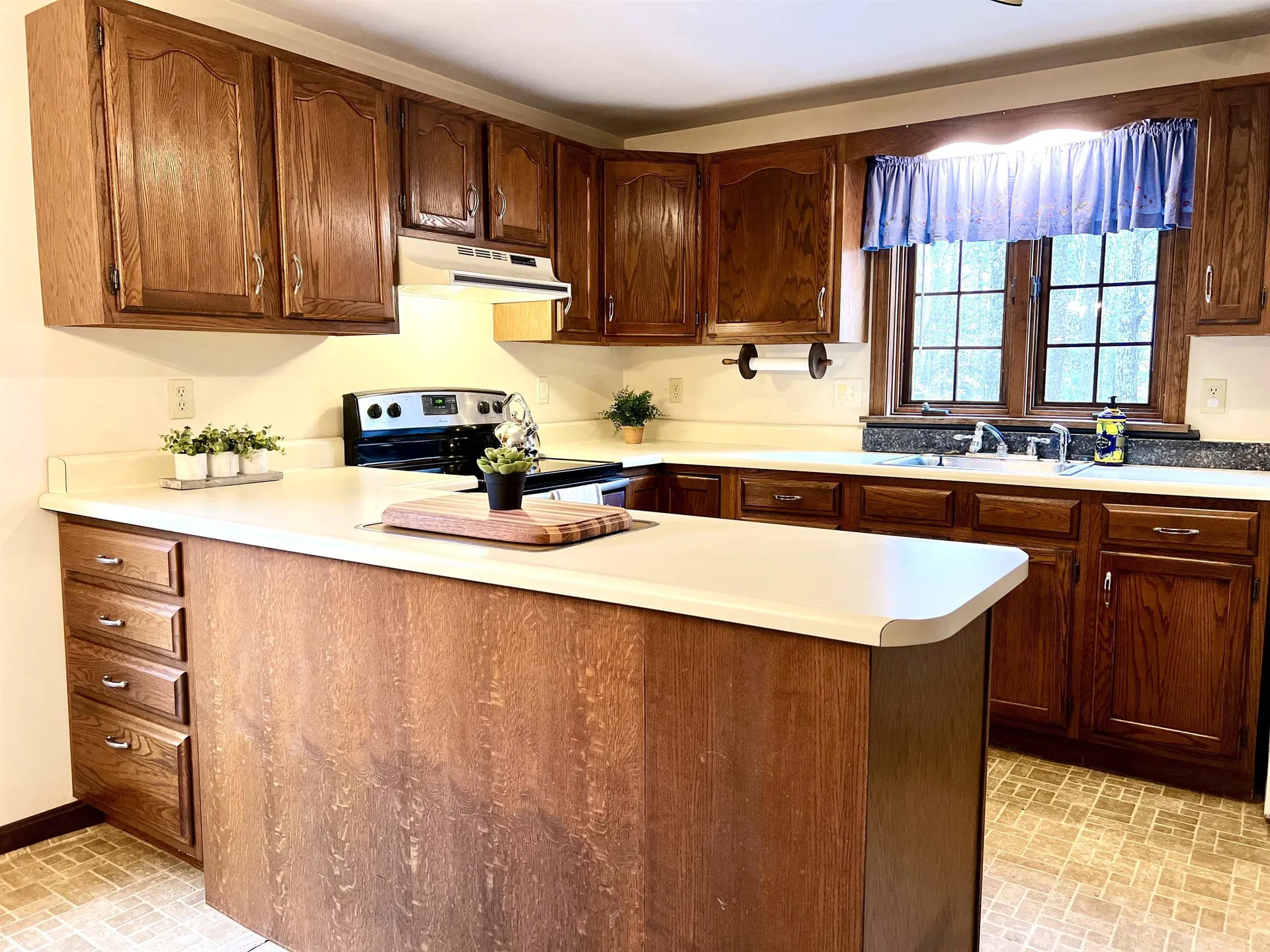 125 Old Mountain Road Northwood NH 03261