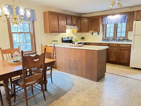 125 Old Mountain Road Northwood NH 03261