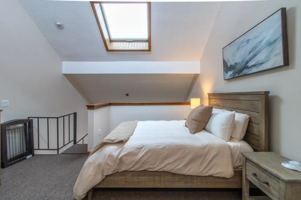 25 Burkeside Road Burke VT 05832