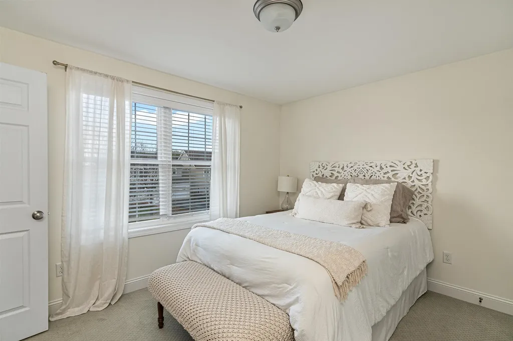 255 Crispin Drive South Burlington VT 05403